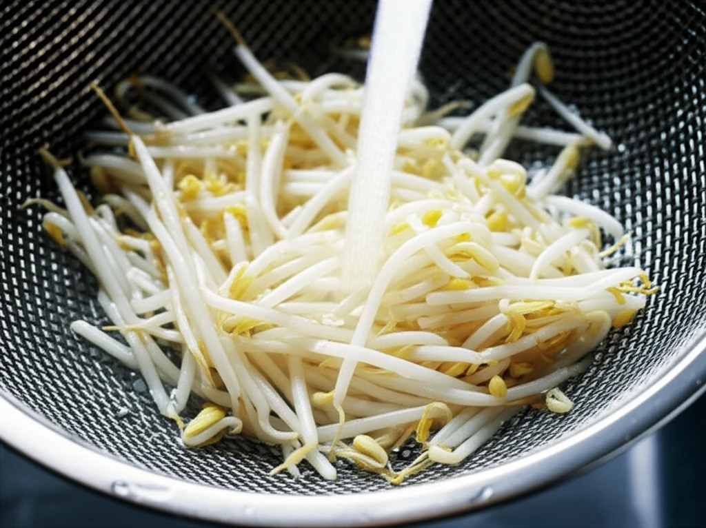 물기를 짠 콩나물과 크래미